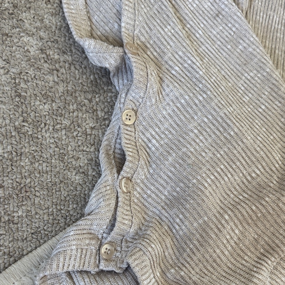 Flowy Cream Ribbed Tank - Picture 2 of 2